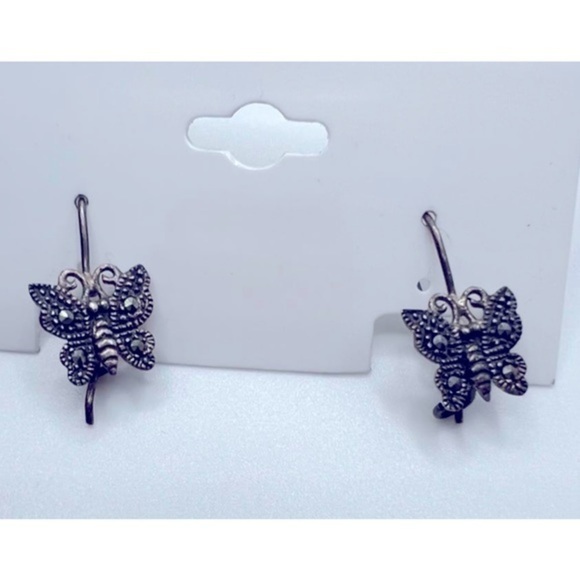 SILVER Toned Butterfly Pierced Drop Earrings Fairy Fairycore - Picture 1 of 2